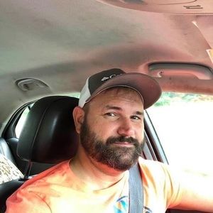 Meet your Posher, Larry